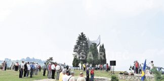 O spomeniku na Smetovima…