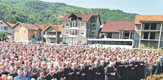 Klanjana zajednička dženaza stradalim mladićima u saobraćajnoj nesreći