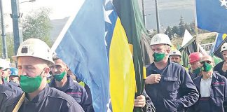 Protest rudara pred zgradom Vlade FBiH