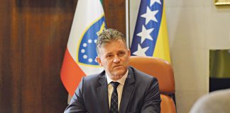 Pružimo jedni drugima ruku i okrenimo se izgradnji boljeg i uspješnijeg društva