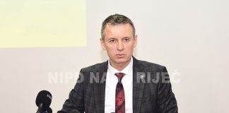 Čestitke zastupnicima i Vladi