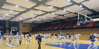 Licence za pet članova