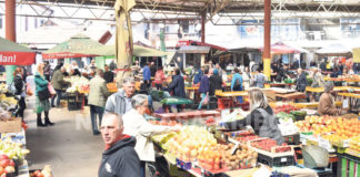 Građani u besparici, zarada slaba