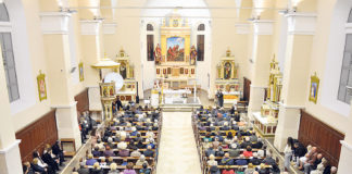 Uskrs vjernike poziva da iznova i sami uskrsnu iz svojih poraza i klonulosti