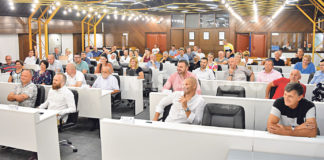 Premijer Bašić potpisao ugovore o finansiranju projekata 80 neprofitnih organizacija u ZDK