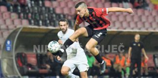 Nagrađen sam prelaskom u seniorski tim