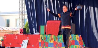 Čarolijama i trikovima oduševljava gledaoce