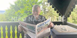 Stipe Mesić uz Našu riječ i Čelik