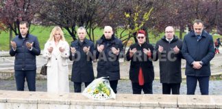 Polaganjem cvijeća odana počast na zeničkim spomen-obilježjima