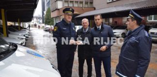 Izvršena primopredaja kombi vozila za privođenje