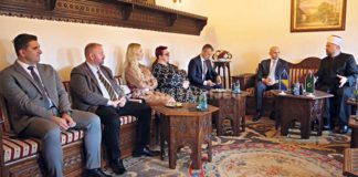 Premijer Pivić, ministri u Vladi i predsjedavajući Huskić posjetili muftiju Dizdarevića