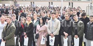 Dan otvorenih vrata okupio više stotina maturanata