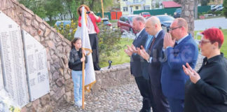 Delegacija Vlade i Skupštine položile cvijeće na spomen-obilježju u Maglaju