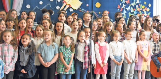 Ulažu trud u odgoj i obrazovanje te podstiču kod djece kreativnost i empatiju