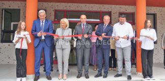 Premijer Pivić: Ponosan sam što danas otvaramo dvije nove škole