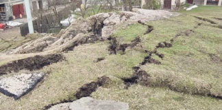 Klizište još aktivno, naređena evakuacija stanovništva