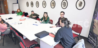 Počeo rad na predstavi „Žive“