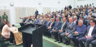 Delegacija ZE-DO kantona odala počast olovskim braniocima