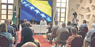 „U sjeni minareta“