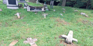 Vandali polomili 60 spomenika na pravoslavnom groblju