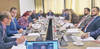 Penzionerima s minimalnom penzijom pomoć od 100 KM