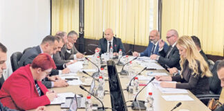 Građani ne smiju trpjeti zbog nerada direktora