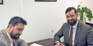 Potpisan ugovor o sufinansiranju uređenja dvorišta tri škole