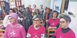 Knjiga teških priča ispričanih sa osmijehom