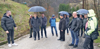 Delegacija ZDK-a obišla klizišta u Orahovici i Vranduku