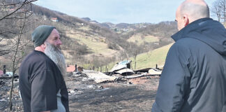 Porodici Sikirić u požaru izgorjela štala sa stadom koza